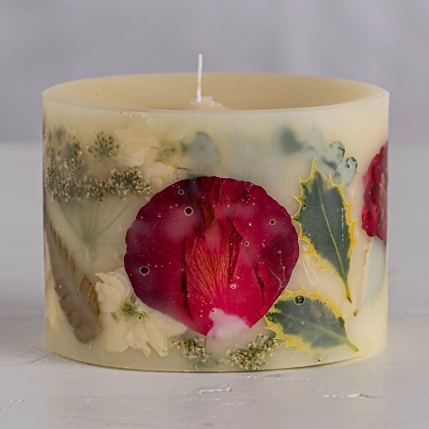 Winterberry Frost Botanical Candle